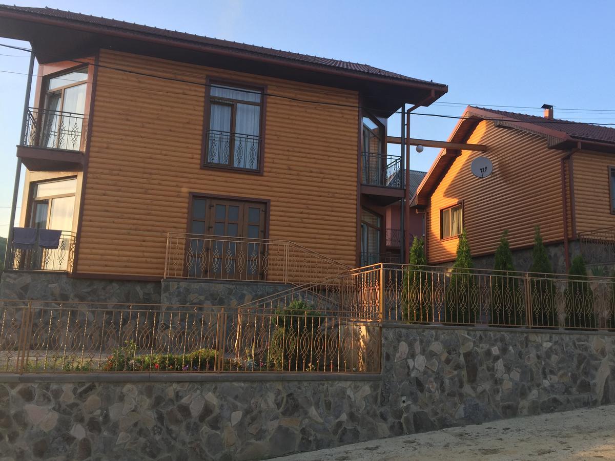 Mini Hotel Solnce Karpat โปลยานา ภายนอก รูปภาพ